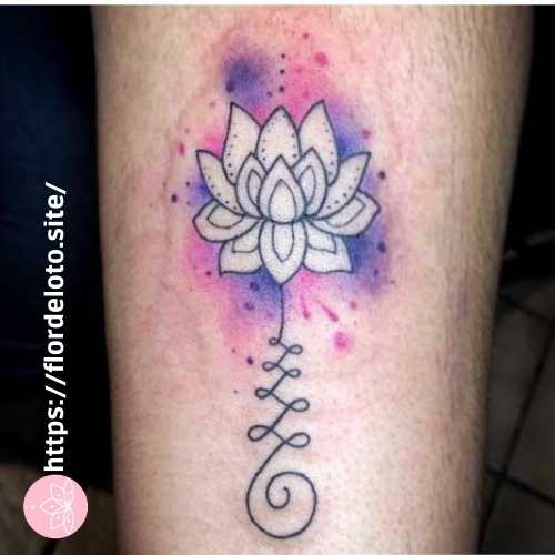 Tatuaje de flor de loto blanca y su significado
